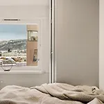 Modern And Cozy Only 5 Minutes From Center * 베르겐