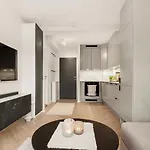 Modern And Cozy Only 5 Minutes From Center 아파트 *